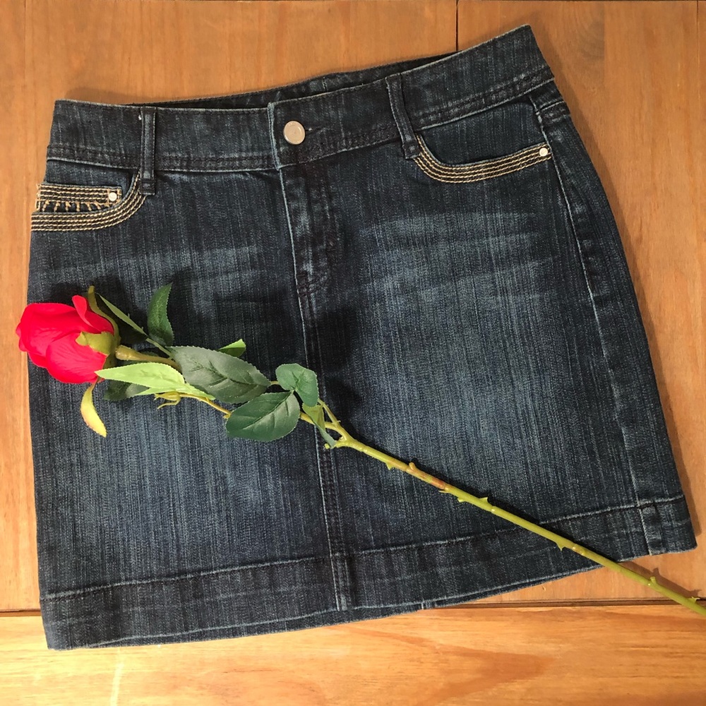 WHBM Jeans Mini Skirt Sz 0 NWT